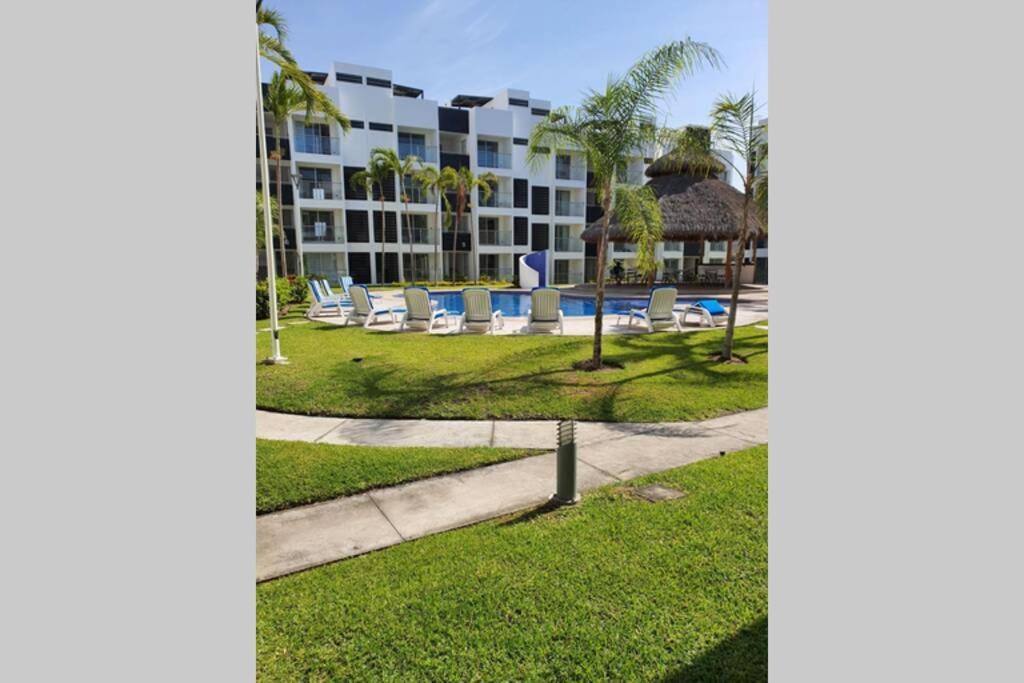 Departamento De Lujo En Manzanillo, Planta Baja Frente A La Alberca Apartman Kültér fotó