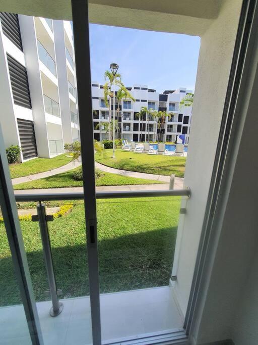 Departamento De Lujo En Manzanillo, Planta Baja Frente A La Alberca Apartman Kültér fotó