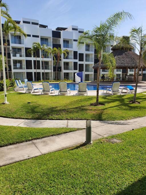 Departamento De Lujo En Manzanillo, Planta Baja Frente A La Alberca Apartman Kültér fotó